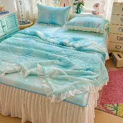 91家纺网 家纺一手货源 找家纺 （总）2026新款凉席套件印花花边床裙款冰丝软席凉席四件套可配同款凉感丝夏被小清新系列,蝴蝶结蓝,花仙子,蝴蝶花灰,花田,花样,花韵庄园,幸运木马,快乐小星人,蔷薇花园,爱心波点,梦幻乐园,俏皮狗,元气女孩,莫奈花园,幸运狗,美帝猫