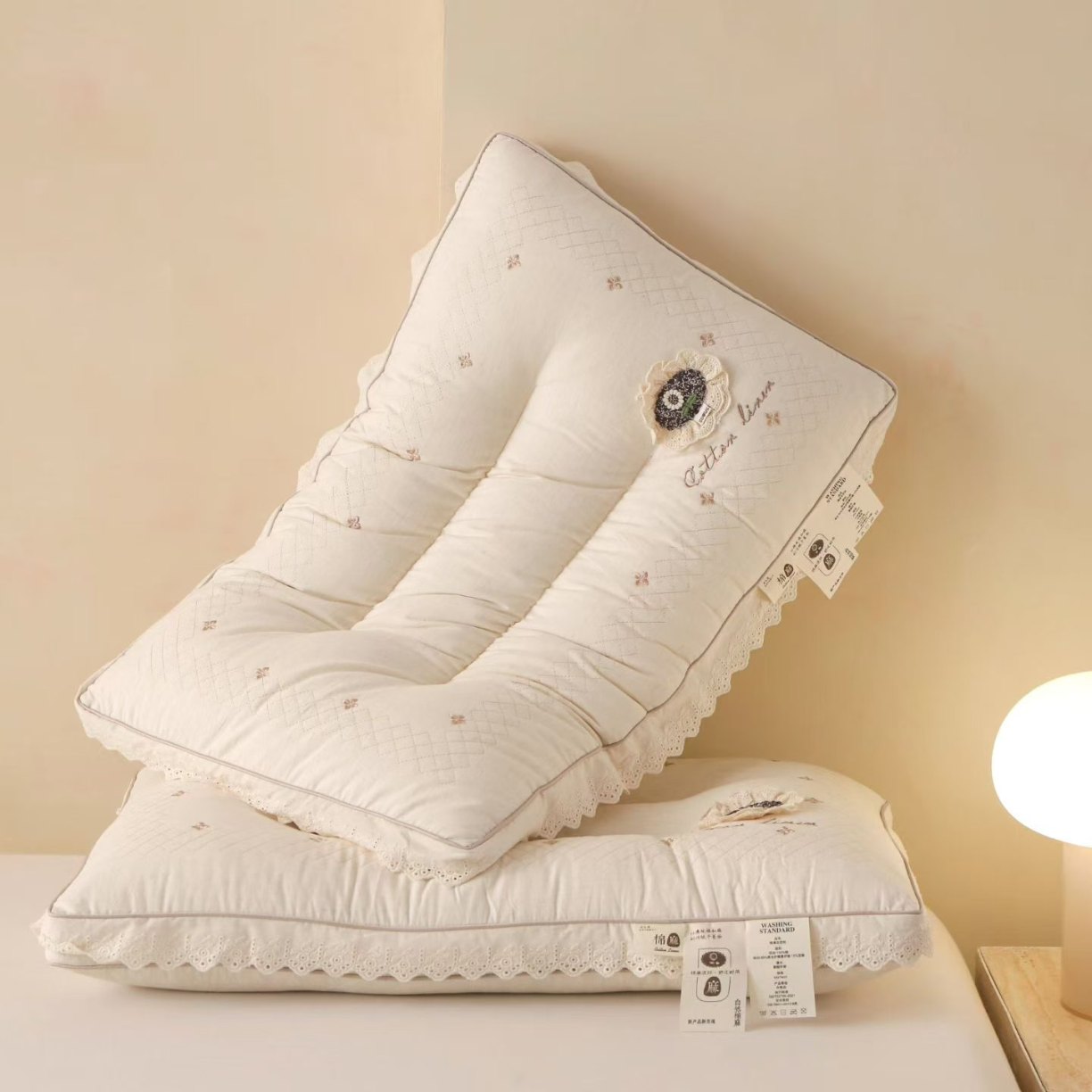 91家纺网 家纺一手货源 找家纺 （总）棉麻蕾丝护颈枕头 温柔包裹感助眠枕芯云朵触感 睡出好颈椎