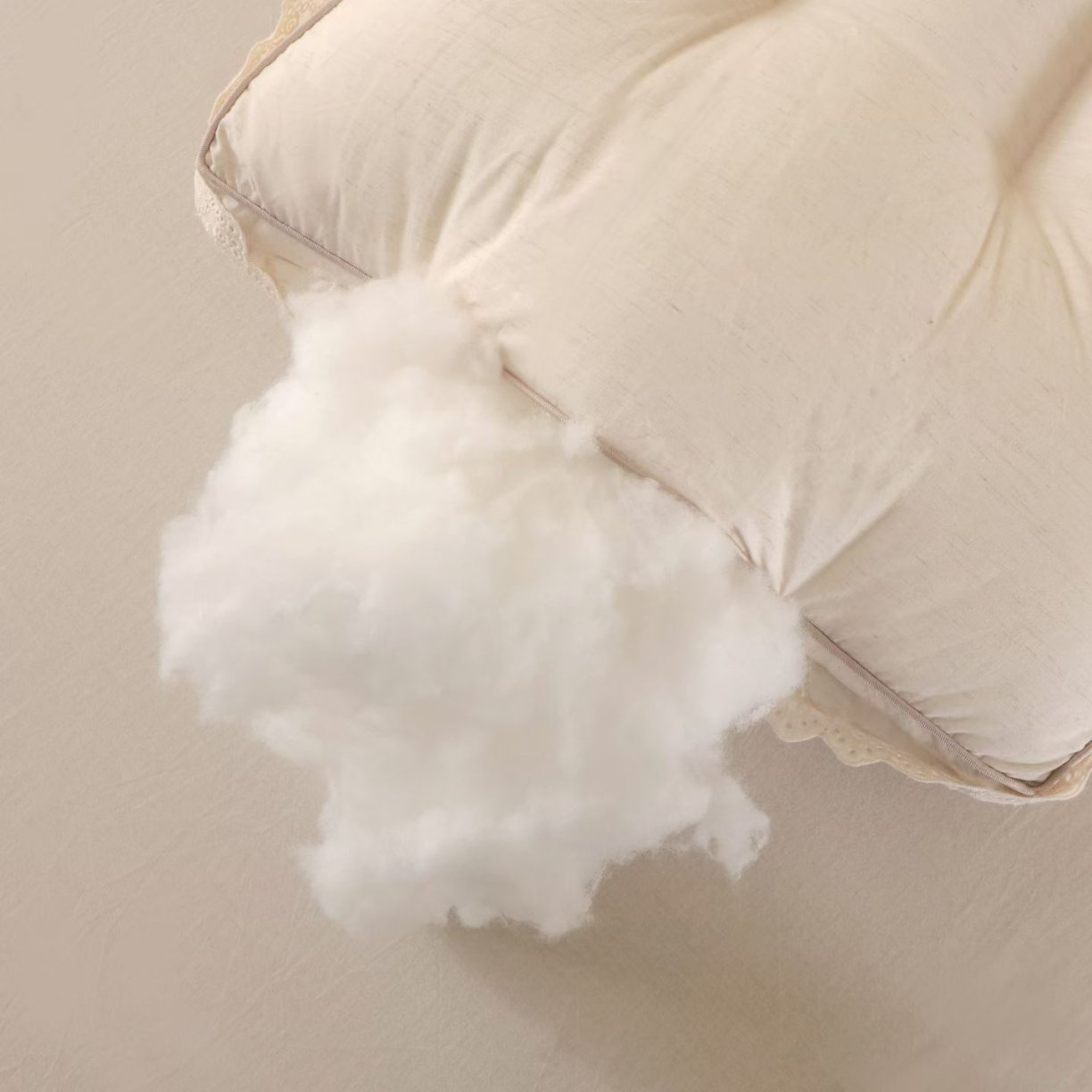 91家纺网 家纺一手货源 找家纺 （总）棉麻蕾丝护颈枕头 温柔包裹感助眠枕芯云朵触感 睡出好颈椎