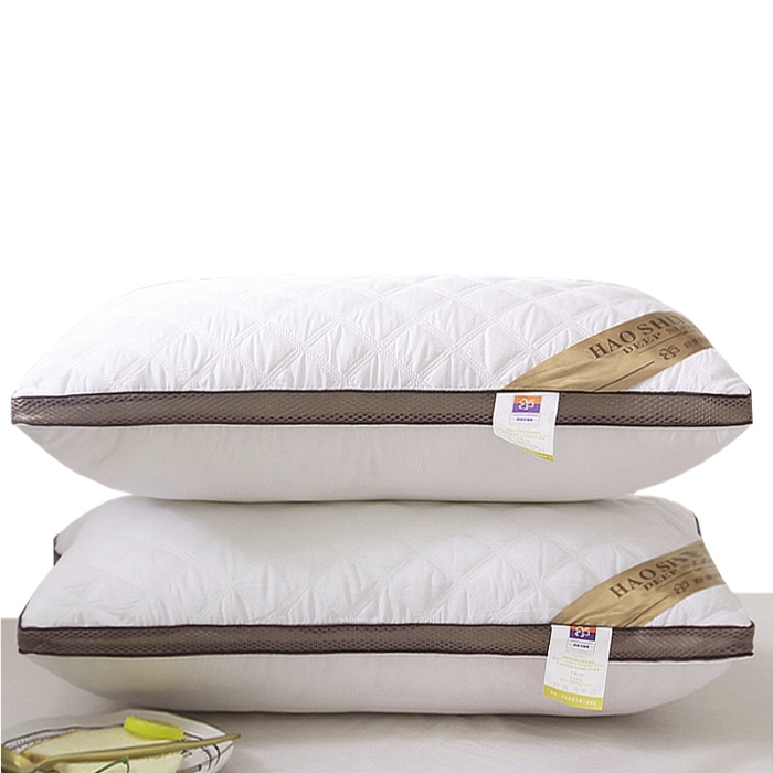 91家纺网 家纺一手货源 找家纺 （总）兴丝露枕芯 亲肤绗缝三线格枕芯 羽丝枕 舒适枕 中高枕 成人枕头 宿舍枕芯