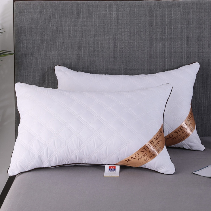 91家纺网 家纺一手货源 找家纺 （总）兴丝露枕芯 亲肤绗缝三线格枕芯 羽丝枕 舒适枕 中高枕 成人枕头 宿舍枕芯