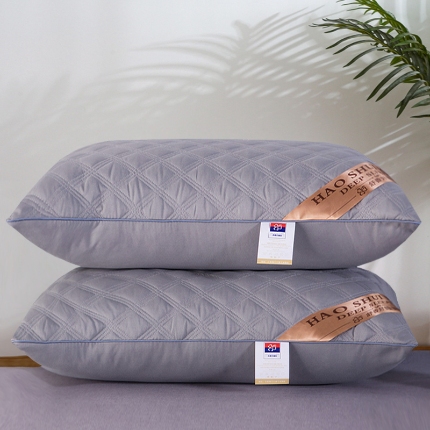 91家纺网 家纺一手货源 找家纺 （总）兴丝露枕芯 亲肤绗缝三线格枕芯 羽丝枕 舒适枕 中高枕 成人枕头 宿舍枕芯