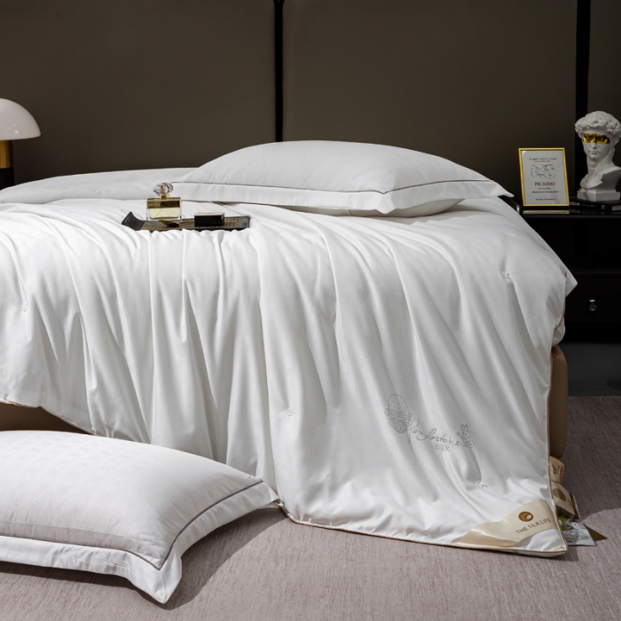 91家纺网 家纺一手货源 找家纺 （总）60支贡缎提花100%桑蚕丝被夏被 空调被 夏凉被 蚕丝被 榨蚕丝被 长城格蚕丝夏被