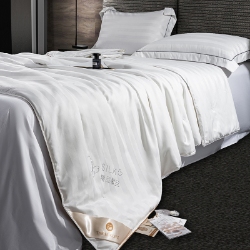 91家纺网 家纺一手货源 找家纺 （总）保真100%蚕丝被夏被蚕丝夏被 纯蚕丝被夏凉被手工订花榨蚕丝桑蚕丝被空调被 三公分缎条,月光白,浅玉,都市灰