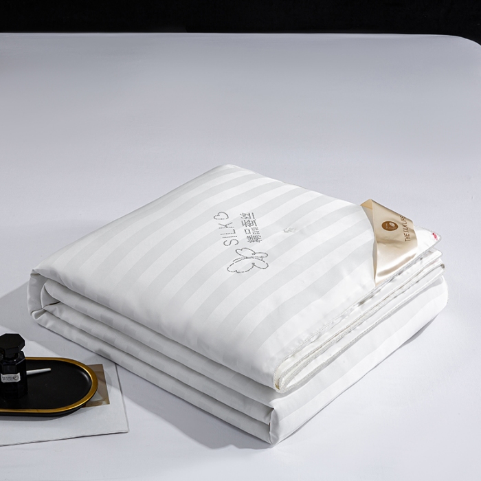 91家纺网 家纺一手货源 找家纺 （总）保真100%蚕丝被夏被蚕丝夏被 纯蚕丝被夏凉被手工订花榨蚕丝桑蚕丝被空调被 三公分缎条