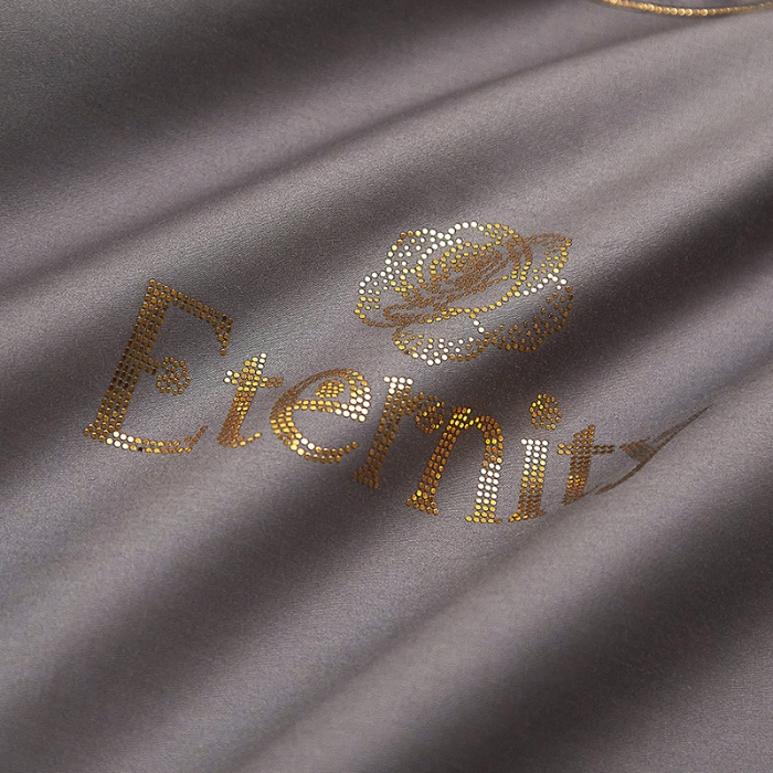 91家纺网 家纺一手货源 找家纺 100支皇妃缎100%全棉烫片纯色四件套长绒棉 永恒咖灰