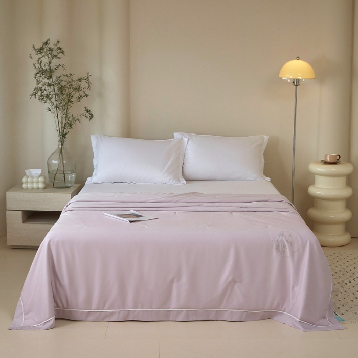 91家纺网 家纺一手货源 找家纺 100%竹纤维夏被100%桑蚕丝填充 柔雾粉