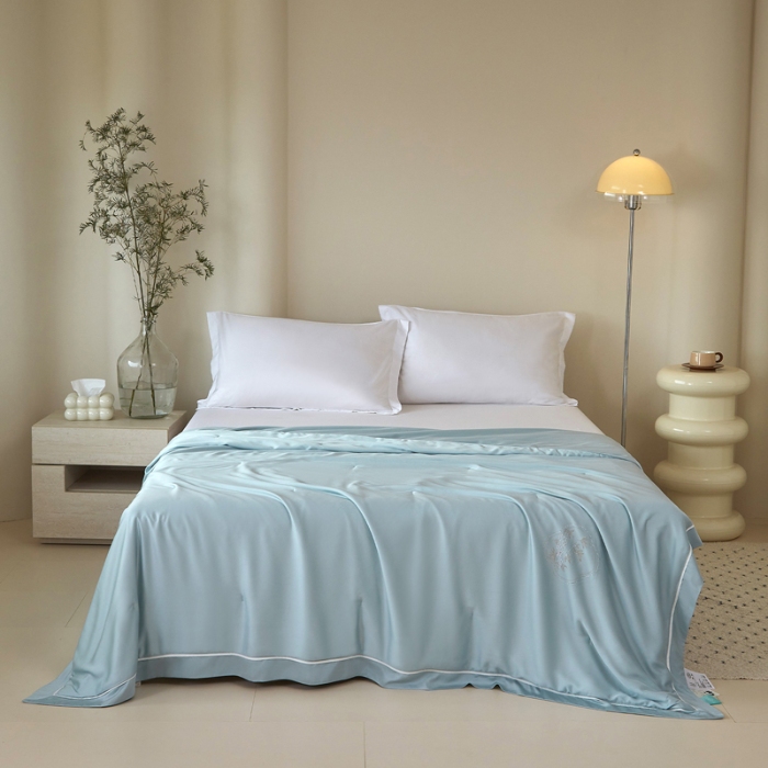 91家纺网 家纺一手货源 找家纺 100%竹纤维夏被100%桑蚕丝填充 柔雾粉