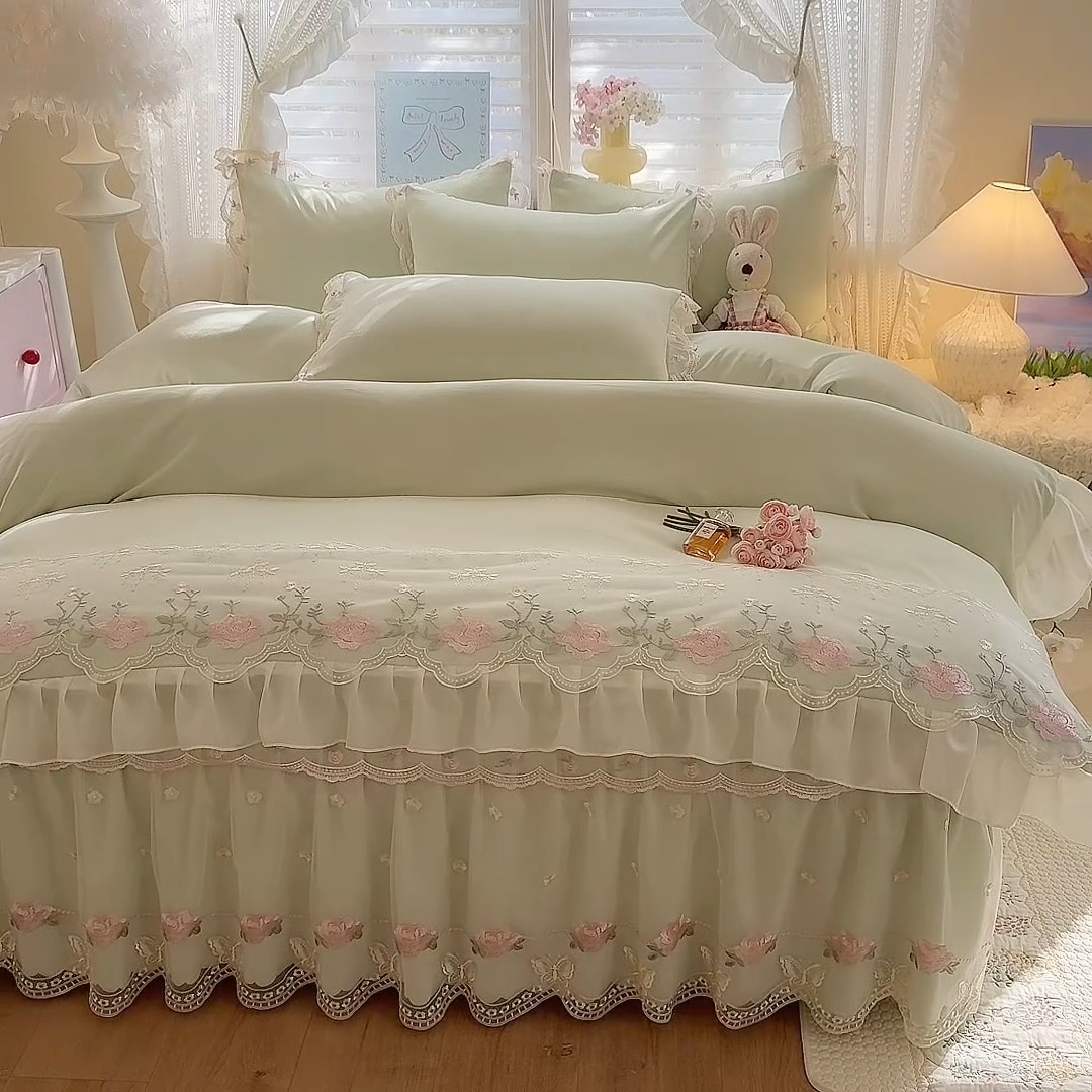 91家纺网 家纺一手货源 找家纺 （总）漫布云家纺 2026春夏超柔水洗棉床裙款四件套-唯爱系列