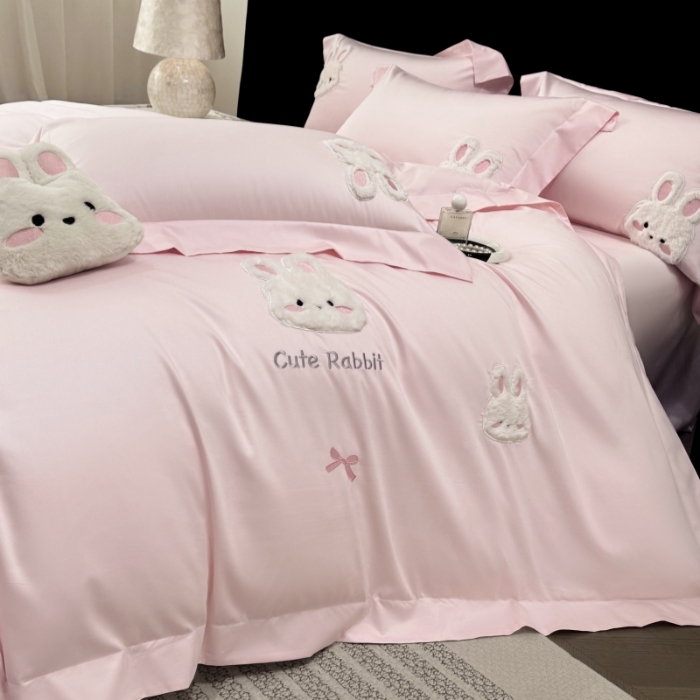 91家纺网 家纺一手货源 找家纺 （总）星蕴家纺 2026新款卡通长绒棉纯棉绣花四件套-甜心小兔