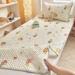 91家纺网 家纺一手货源 找家纺 （总）舒居家纺 2026新款学生床全棉软床垫床盖,围脖狗狗,萌萌心语,熊猫彩绘,糕点熊,百合兔草绿,嘉年华,魔法精灵,卡哇伊,飞天萝卜,浮云初梦,海洋之心,酷比狗,南瓜派,生日熊,唐顿庄园,微笑草莓,小兔可可,心心颜颜,熊猫宝贝,月之心,叠拍