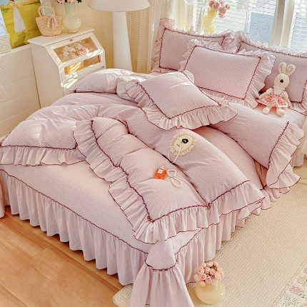 91家纺网 家纺一手货源 找家纺 （总）苏米娜2026春夏新品韩版公主风超柔水洗棉床盖四件套刺绣针织棉双层纱纯棉棉麻全棉公主风床盖款四件套