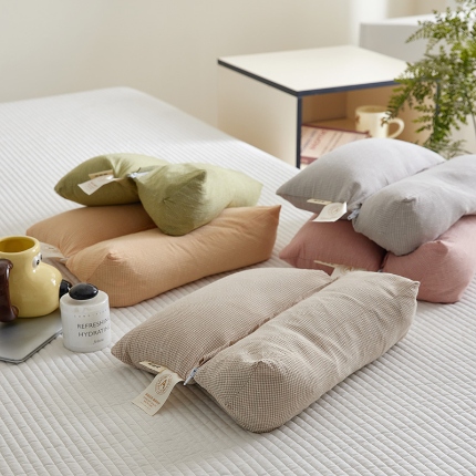 91家纺网 家纺一手货源 找家纺 天然乳胶枕头  枕芯包含内外枕套 狼牙颗粒 曲线 儿童乳胶枕