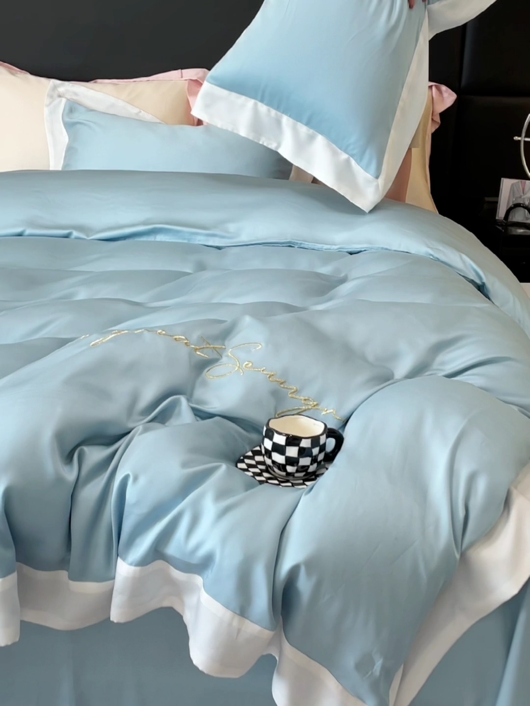 91家纺网 家纺一手货源 找家纺 高档礼盒装春夏新品超细旦冷凝天丝刺绣四件套100%莱赛尔 冰蓝-缦悦-A类超细旦冷凝天丝