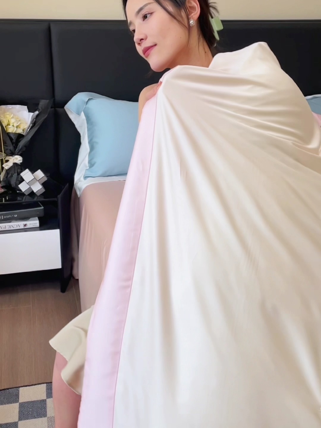 91家纺网 家纺一手货源 找家纺 高档礼盒装春夏新品超细旦冷凝天丝刺绣四件套100%莱赛尔 奶昔白-缦悦-A类超细旦冷凝天丝