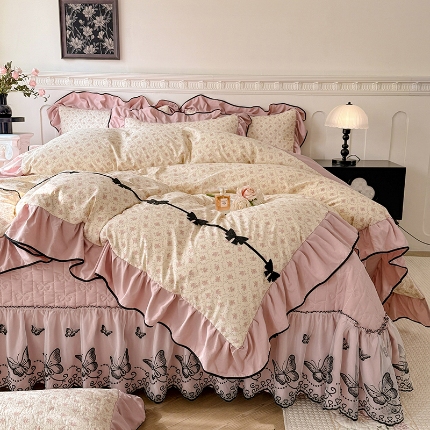 91家纺网 家纺一手货源 找家纺 （总）（总）苏米娜家纺 2026春夏新款超柔云朵棉古法水洗棉床盖款四件套--赫本风系列