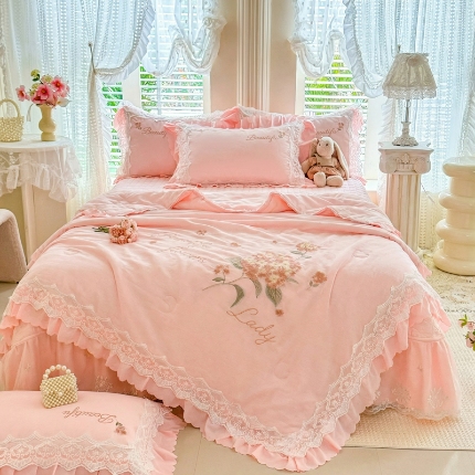 91家纺网 家纺一手货源 找家纺 苏米娜家纺SUMINA 2026韩版亲肤水洗棉公主风夏被床盖款-花涧绣梦