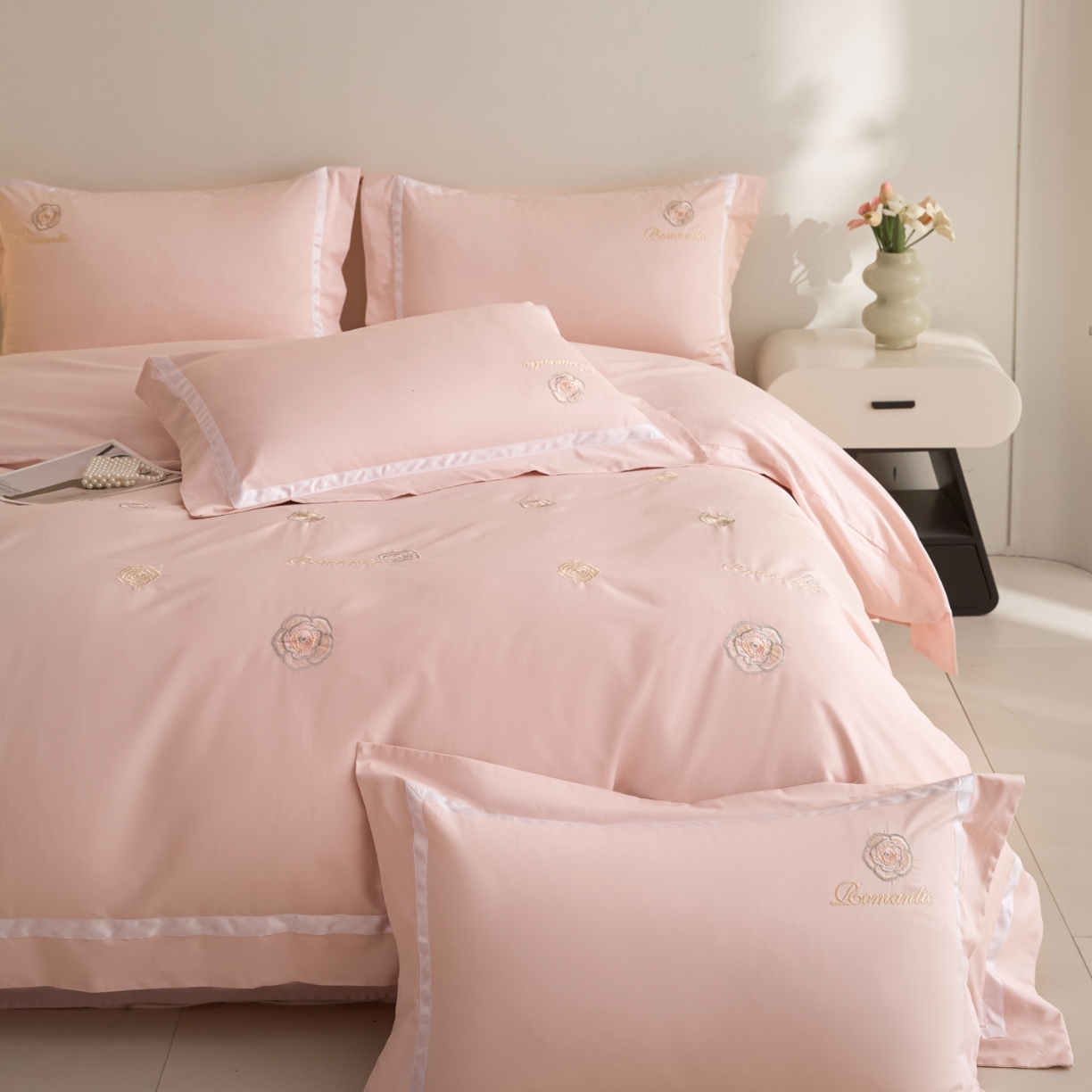 91家纺网 家纺一手货源 找家纺 （总）新方向 【控价 提供买家秀】2026新款刺绣50s双股全棉贡缎长绒棉四件套-半夏（控价 标准338元 加大358元）