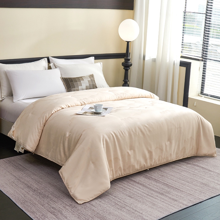 91家纺网 家纺一手货源 找家纺 （总）新品 热销桑蚕丝被 全棉桑蚕丝被 保真桑蚕丝被 夏凉被 空调被 春秋被 加厚冬被 婚庆被子 结婚被芯