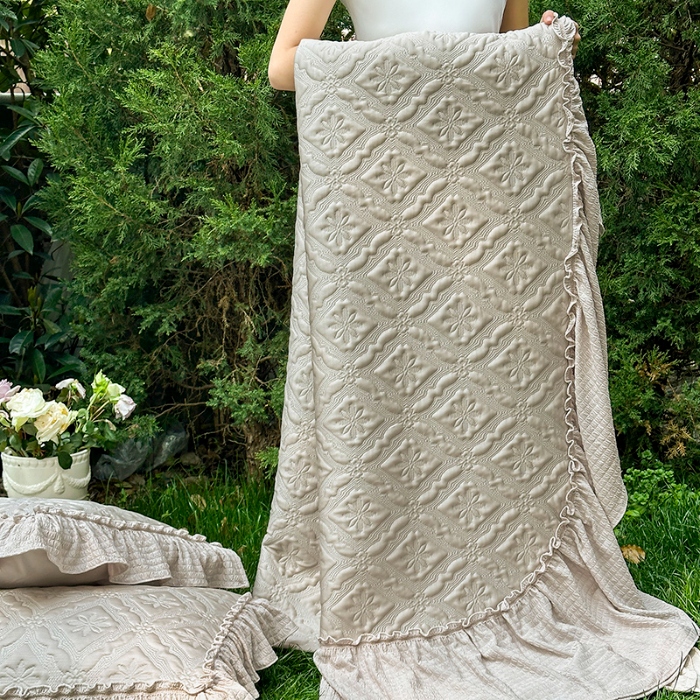 91家纺网 家纺一手货源 找家纺 乐朵家居 2026新款 蒂梵朵 （复合）凉豆豆 凉席三件套 杏色