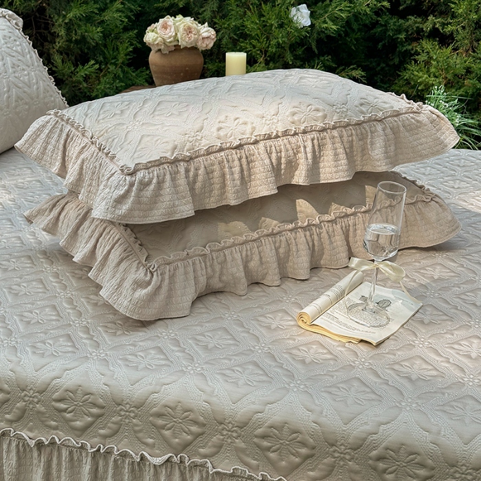 91家纺网 家纺一手货源 找家纺 乐朵家居 2026新款 蒂梵朵 （复合）凉豆豆 凉席三件套 杏色