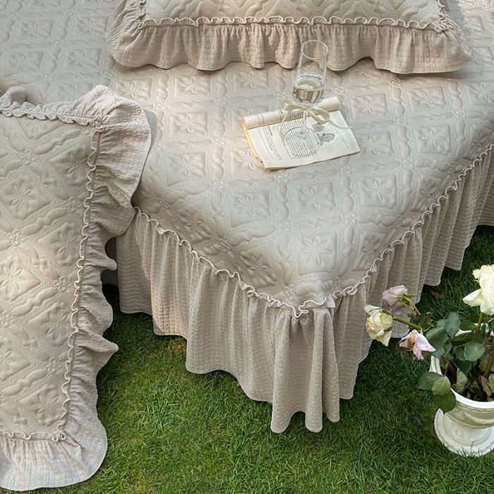 91家纺网 家纺一手货源 找家纺 乐朵家居 2026新款 蒂梵朵 （复合）凉豆豆 凉席三件套 杏色