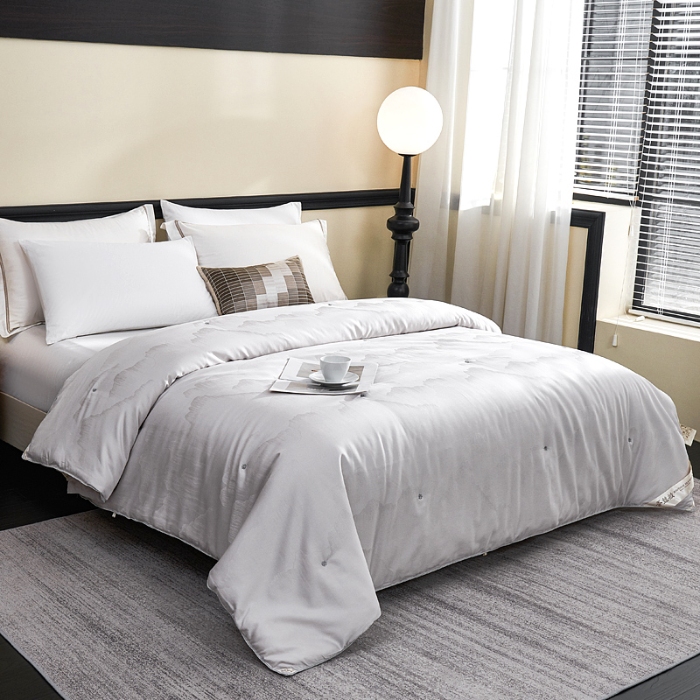 91家纺网 家纺一手货源 找家纺 （总）新品 热销桑蚕丝被 全棉桑蚕丝被 保真桑蚕丝被 夏凉被 空调被 春秋被 加厚冬被 婚庆被子 结婚被芯