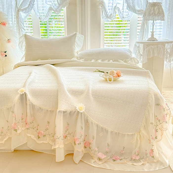 91家纺网 家纺一手货源 找家纺 苏米娜家纺SUMINA 2026新款PE高分子弯边工艺床裙款凉席三件套-可心 可心-奶油白 