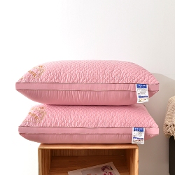 91家纺网 家纺一手货源 找家纺 兴丝露枕芯 立体艾草绣花枕  双边立体枕芯 羽丝枕头,艾草绣花枕粉色,艾草绣花枕绿色,艾草绣花枕黄色,艾草绣花枕卡其