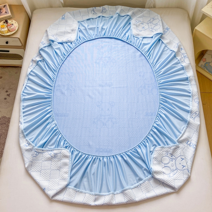 91家纺网 家纺一手货源 找家纺 （总）春寻家纺 2026新款直播爆款幸运熊系列凉豆豆冰丝凉席三件套床单款床笠款可水洗机洗夏季凉感冰豆豆空调席软席子 