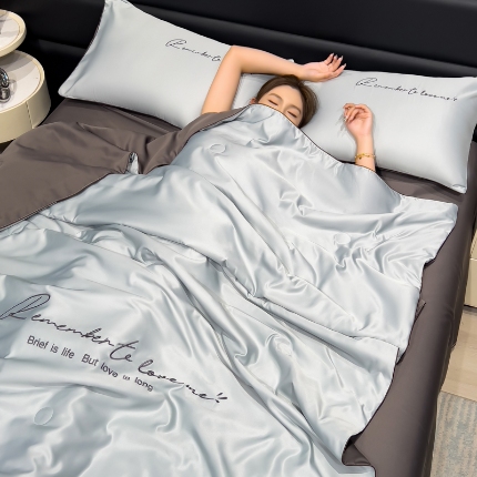 91家纺网 家纺一手货源 找家纺 （总）云恋家纺 2026新款轻奢高级感水洗冰丝刺绣夏凉被凉感可裸睡空调被四件套学生薄款被子-一生所爱系列