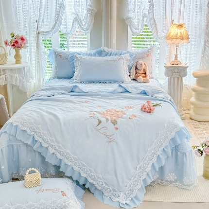 91家纺网 家纺一手货源 找家纺 （总）苏米娜家纺SUMINA 2026韩版亲肤水洗棉公主风床盖款系列-花涧绣梦