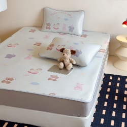 91家纺网 家纺一手货源 找家纺 （总）JUICY 橘滋家纺 2026新款CoolAir沁氧数码印花冰感软凉席,豹纹丛林-平席款,动物寓言集-平席款,蓝梦精灵-平席款,珍珠小熊-平席款,佩斯利-平席款,豹纹丛林-床笠款,淡粉手稿-床笠款,淡粉手稿-平席款,动物寓言集-床笠款,蓝梦精灵-床笠款,佩斯利-床笠款,珍珠小熊-床笠款