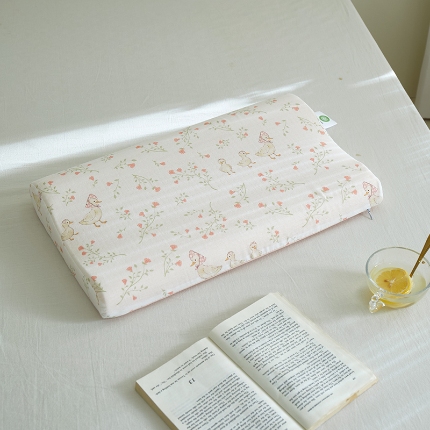 91家纺网 家纺一手货源 找家纺 （总）2026新款 婴儿透气硅胶定型定位枕芯枕头 学生儿童按摩护颈枕芯硅胶透气枕