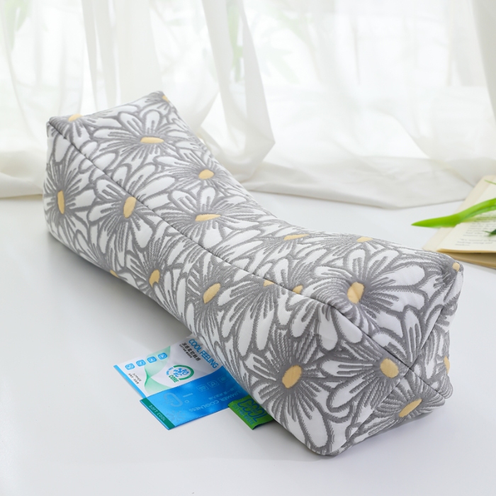 91家纺网 家纺一手货源 找家纺 （总）仁宇枕业 2026新款夏凉冰爽菊花宫廷老虎护颈荞麦枕头枕芯