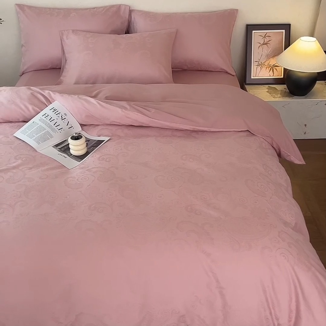 91家纺网 家纺一手货源 找家纺 （总）兰紫橙家纺 2026新款全棉贡缎提花四件套