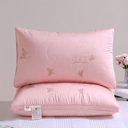 91家纺网 家纺一手货源 找家纺 兴丝露枕芯 全棉刺绣羽丝枕 枕芯 立体双边枕 全棉枕芯 成人枕头