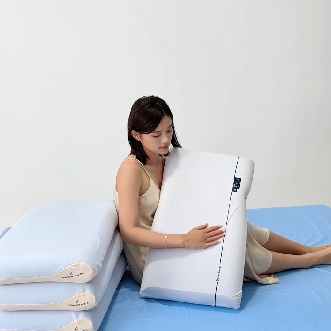 91家纺网 家纺一手货源 找家纺 （总）熙朵梦家纺 【某朵同款Pro深睡枕】2026新款零压力慢回弹护颈枕头 双拼记忆枕 枕芯【单芯-双芯-三芯】主图二