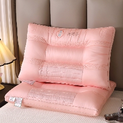 91家纺网 家纺一手货源 找家纺 （总）新品 兴丝露枕芯 A类全棉决明子枕 花草保健护颈枕 全棉羽丝绒枕头,全棉决明子羽丝枕灰色,全棉决明子羽丝枕粉色,全棉决明子羽丝枕红色,全棉决明子羽丝枕白色