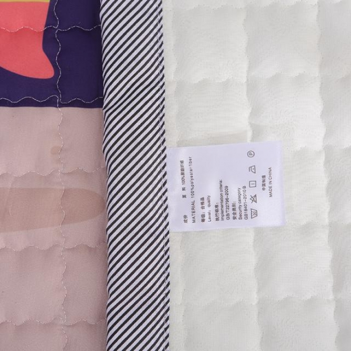 91家纺网 家纺一手货源 找家纺 沁童家纺 北欧风长方形加厚地垫儿童爬爬垫登月兔子