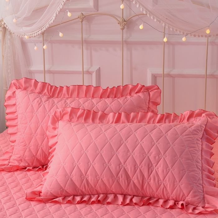 91家纺网 家纺一手货源 找家纺 艾晶美 2018冬款夹棉床裙三件套 丛林烈鸟-玉色