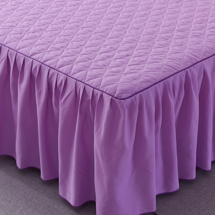 91家纺网 家纺一手货源 找家纺 艾晶美 2018冬款夹棉床裙三件套 丛林烈鸟-紫色