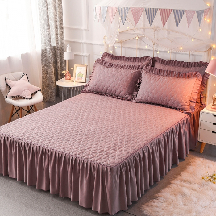 91家纺网 家纺一手货源 找家纺 艾晶美 2018冬款夹棉床裙三件套 骑士-浅紫