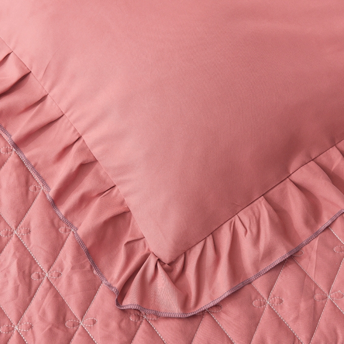 91家纺网 家纺一手货源 找家纺 艾晶美 2018冬款夹棉床裙三件套 骑士-砖红