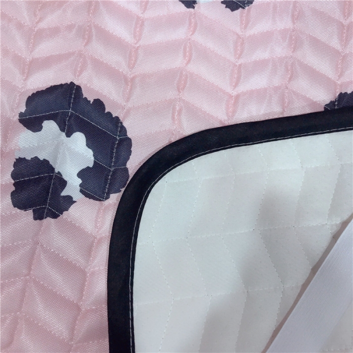 91家纺网 家纺一手货源 找家纺 （总）金爱家家纺 可机洗大版卡通冰丝空调凉席软实拍图1