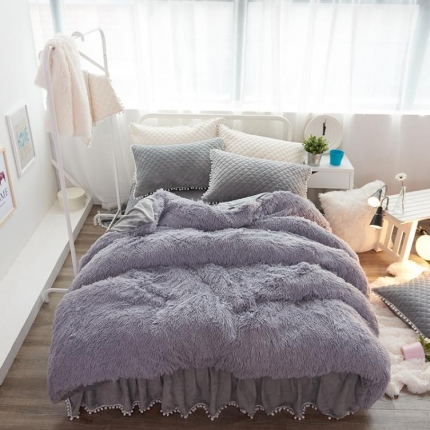 91家纺网 家纺一手货源 找家纺 （总）嗨购家纺 水貂绒四件套送抱枕（全有现货）