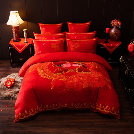 91家纺网 家纺一手货源 找家纺 （总）宜凡家纺 2019新款水晶绒数码印花婚庆四件套