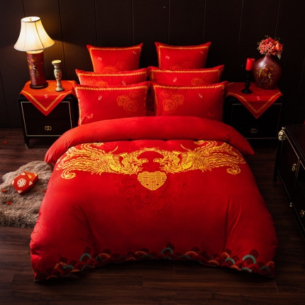 91家纺网 家纺一手货源 找家纺 宜凡家纺 2019新款水晶绒数码印花婚庆套件 爱情永固