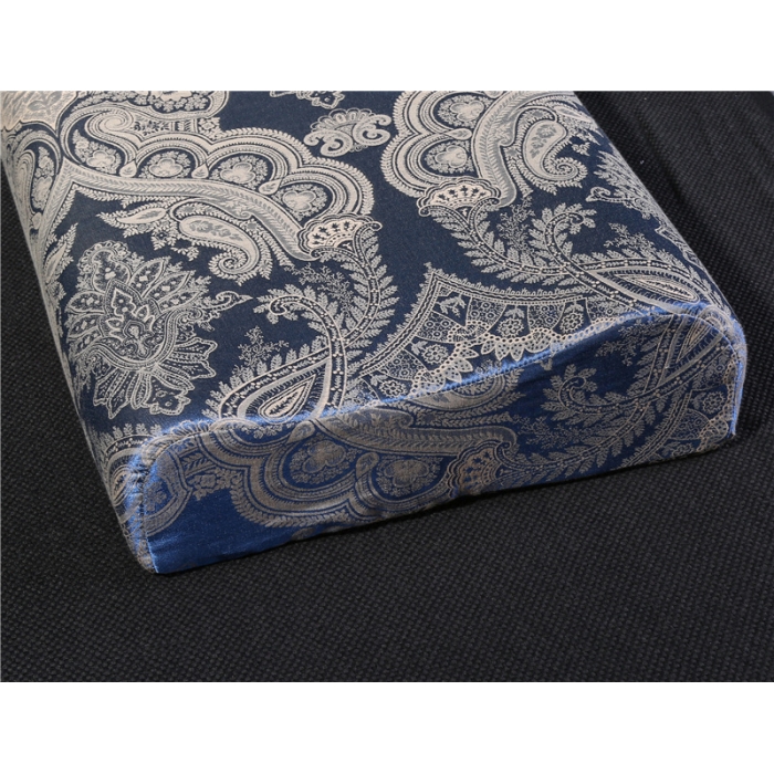 91家纺网 家纺一手货源 找家纺 希咪岚 新款莫代尔提花枕 蓝色