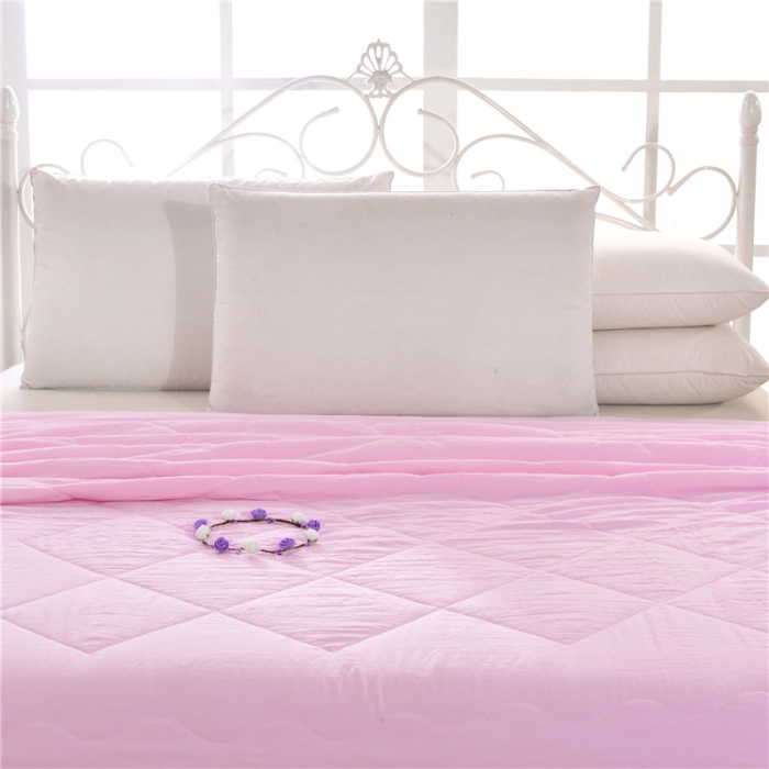 91家纺网 家纺一手货源 找家纺 畅畅家纺 双边荷叶边简约时尚款水洗棉夏被 粉色